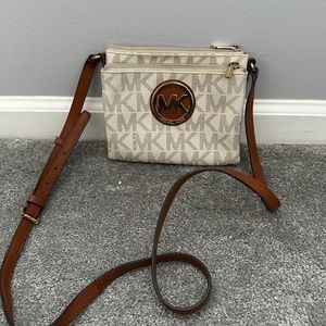 Michael Kors Crossbody